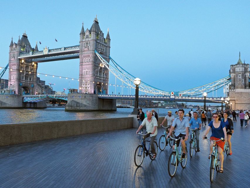 London: 3-Hour Sunset Bike Tour - Getting started near the Thames: bikes, helmets, and a quick safety setup