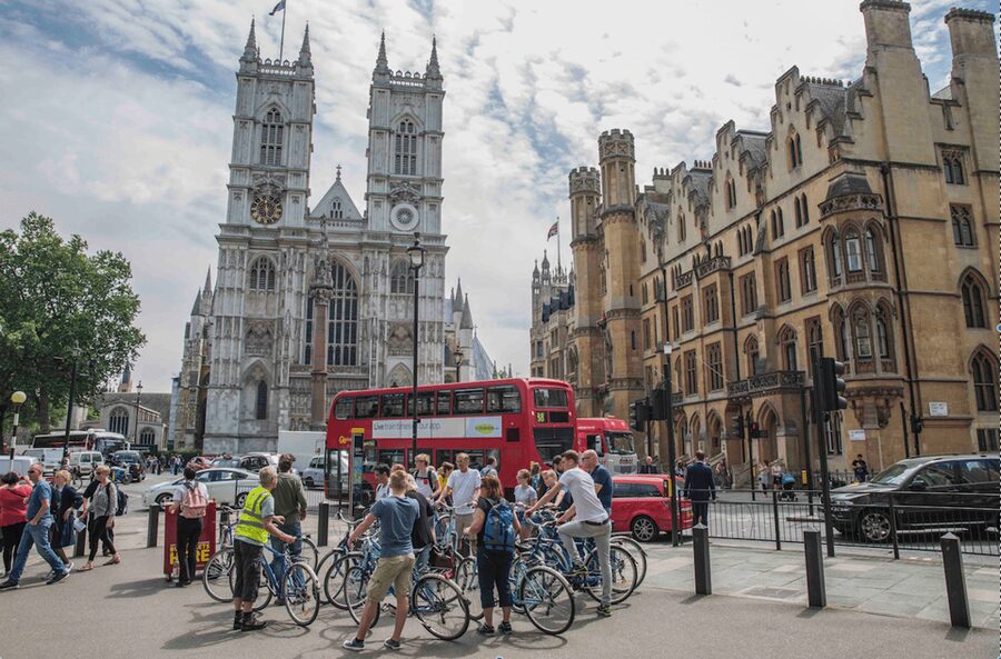 London: Guided Bike Tour of Central London - Archbishop’s Park: calm start beside Lambeth Palace