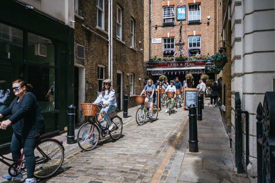 London: Landmarks & Secrets Bike Tour with Pub & Street Art - The Thames to Westminster Run: Lambeth Palace, Back Streets, and Abbey Views