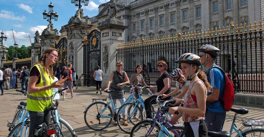 London: Private Bike or eBike Gold Classic Tour - Kennington Start Point: Meet the London Bicycle Tour Company