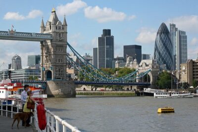 London Sunset Bike Tour - Meeting at 74 Kennington Rd and Getting Your Helmet On