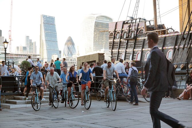 London Sunset Bike Tour - Westminster Abbey and Trafalgar Square: Famous Faces, Fast Angles