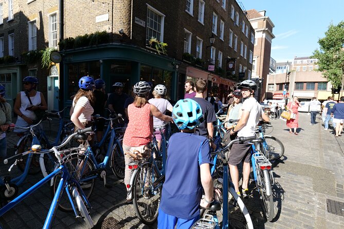 Love London Bike Tour - Waterloo’s Red-Brick Streets and the Banksy Tunnel Stop