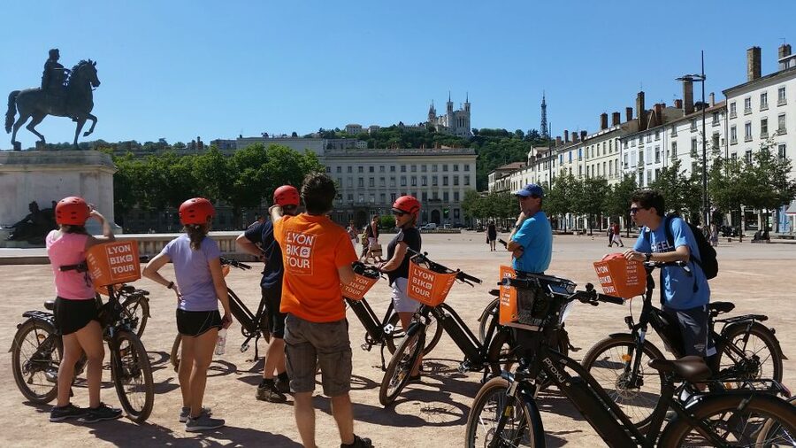 Lyon: 2-Hour Electric Bike Tour with a Local Guide - Riding the Rhône and Saône banks: views with less effort
