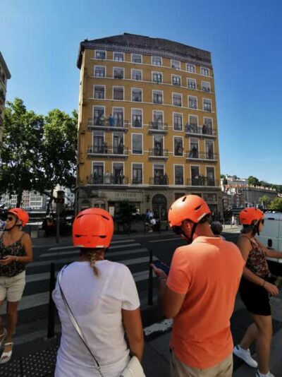 Lyon: 3-Hour Guided E-Bike Tour - Croix-Rousse slopes and the cyclist-only Mode Doux Tunnel