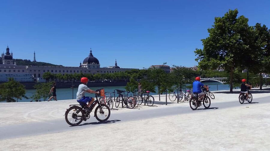Lyon: 3-Hour Guided E-Bike Tour - Up Fourvière Hill on e-bike power to the Basilica and Roman Theatres