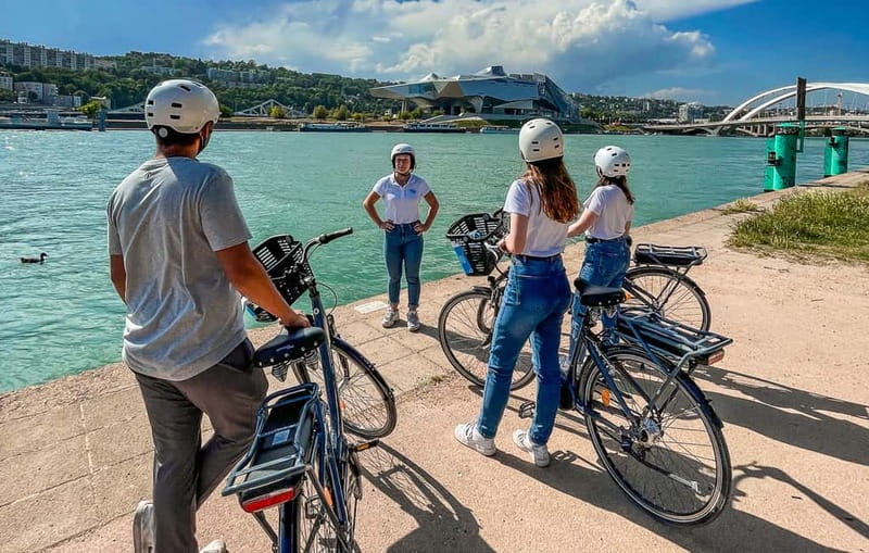 Lyon: Guided City Bike Tour - Pace, safety, and what riding feels like in practice
