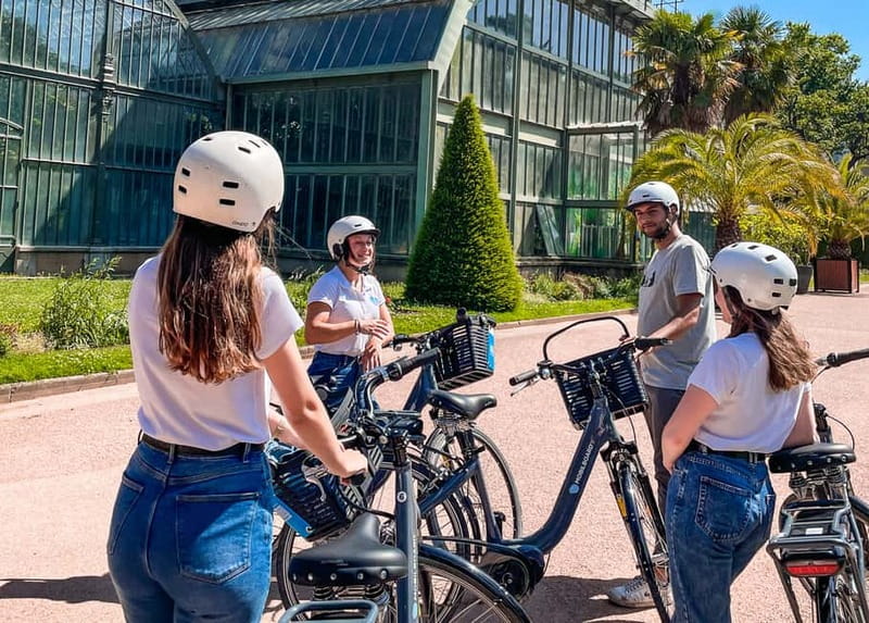 Lyon: Tête d'Or park on an electric bike Tour - The Guides Make the Tour: Friendly, Funny, and Good at Explaining Lyon