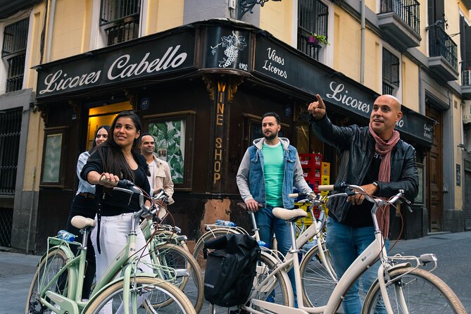 Madrid at Night: Vintage Bike Tour of City Highlights - Why Madrid feels different after dark on two wheels