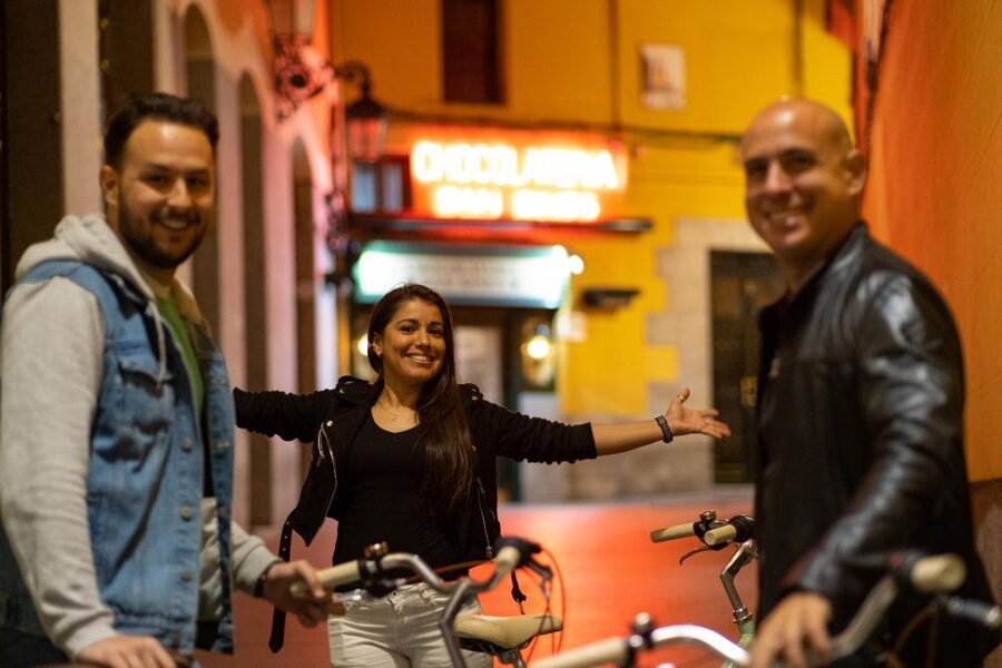 Madrid by Night: Vintage Bike Tour Highlights/Optional Tapas - Route rhythm: how the tour keeps you moving (without skipping the sights)