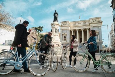 Madrid: City Highlights Guided Vintage Bike Tour - Las Letras Quarter to Puerta del Sol: Madrid’s heart in short, punchy stops