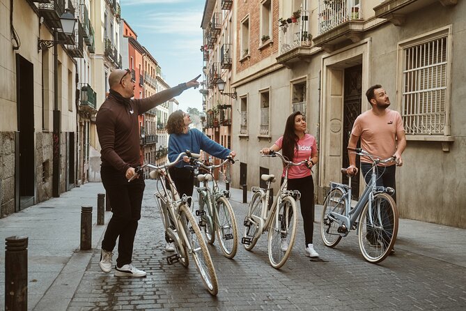 Madrid: City Highlights Guided Vintage Bike Tour - Value for $34: what you’re really paying for