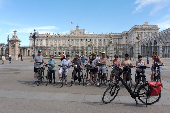 Madrid City Tour | Regular Bike or E-Bike | Reduced Groups - Where you start and end: the Bravo Bike launch point