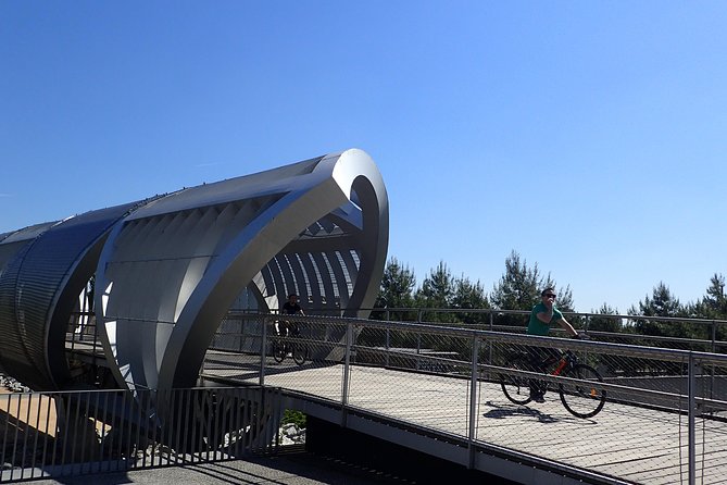 Madrid E-Bike Small Group Tour - Stop 1: Bravo Bike and the ride briefing that sets the tone