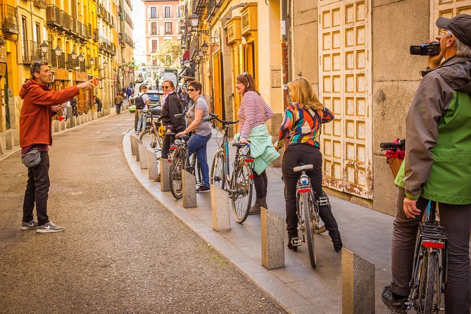 Madrid Highlights Bike Tour - Key highlights in plain sight