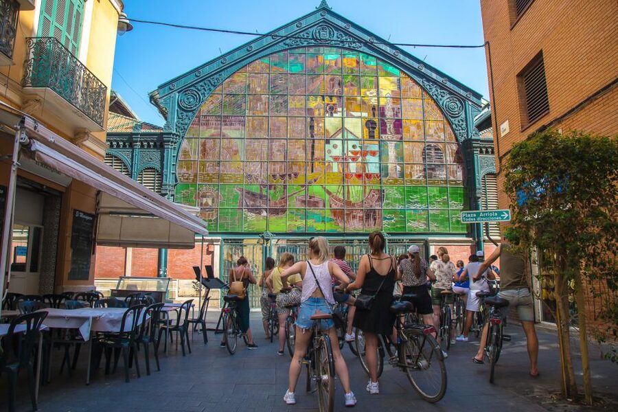 Malaga Bike Tour - Old Town, Marina & Beach - Castle Gibralfaro viewpoints without turning the day into a workout