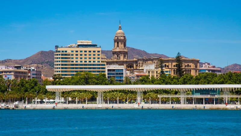 Malaga: Castle Hill and Fisherman Village E-Bike Tour - The 3-Hour Loop: Picasso Streets, Gibralfaro, Pedregalejo, and Muelle Uno