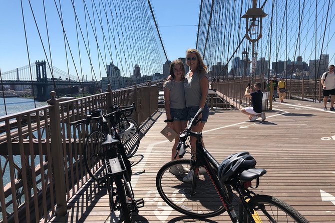 Manhattan and Brooklyn Bridge Bicycle Tour - Bike Across Two Bridges in One Go, Without the Hassle