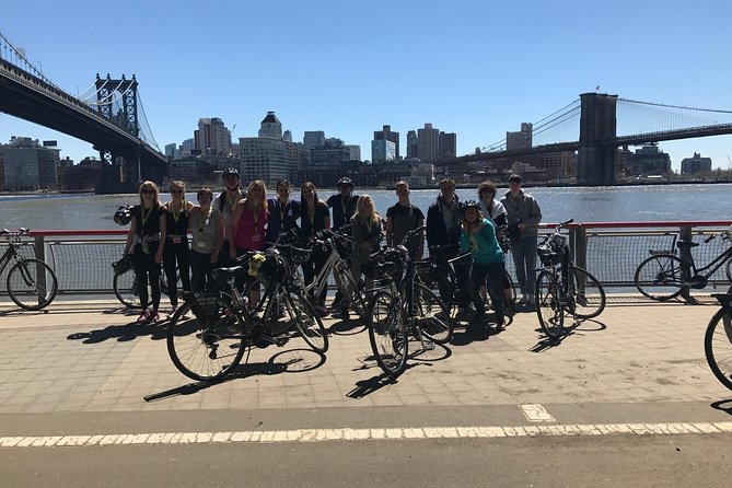 Manhattan and Brooklyn Bridge Bicycle Tour - City Hall Park: A Quick Slice of Lower Manhattan