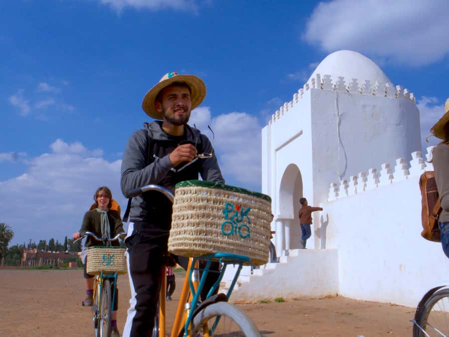 Marrakech: Cultural Bicycle Tour with Pastry and Tea - A local bakery: clay-oven bread and why it matters