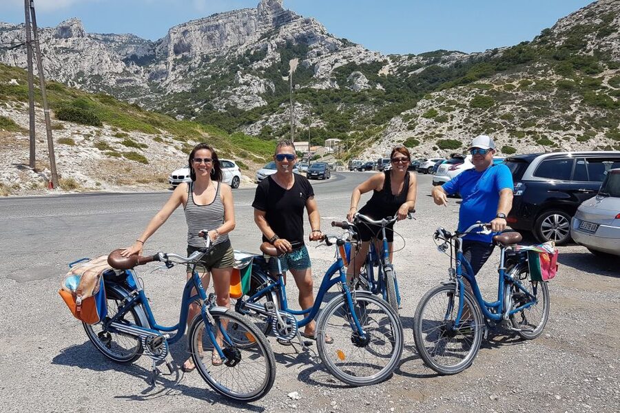 Marseille: Full-Day Guided E-Bike Coast & Calanques Tour - The full-day route in plain language (6 hours on two wheels)