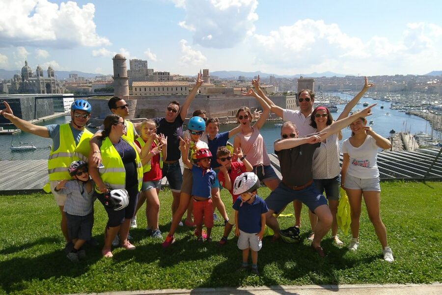 Marseille: Full-Day Guided E-Bike Coast & Calanques Tour - Pharo Palace and Vallon of Auffes: a morning that sets the tone