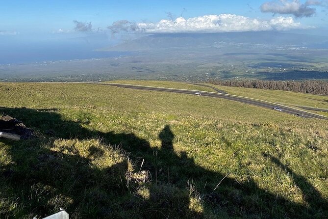 Maui Haleakala Sunrise Downhill Bike Tour with Mountain Riders Rated #1 - Makawao Town stop: shopping, coffee, and that morning reset