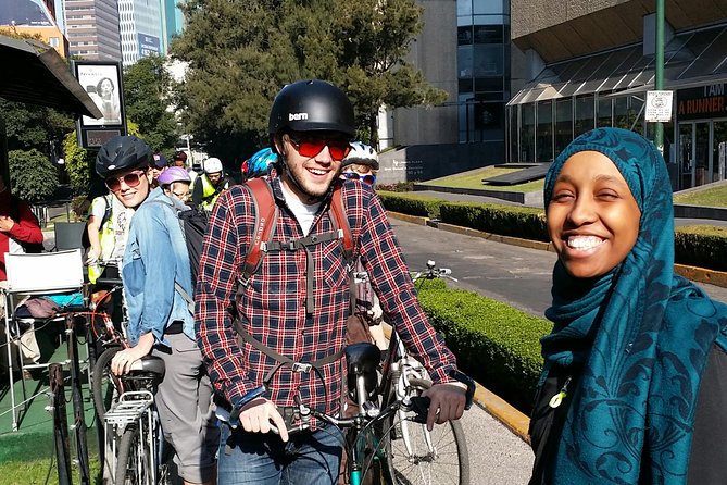 Mexico bike tour - Riding in Mexico City traffic: gear, gaps, and staying together