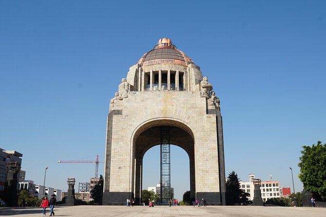 Mexico City: 19 City Highlights Bicycle Tour - Palacio de Bellas Artes and the Zócalo: City Pride in Short Bites