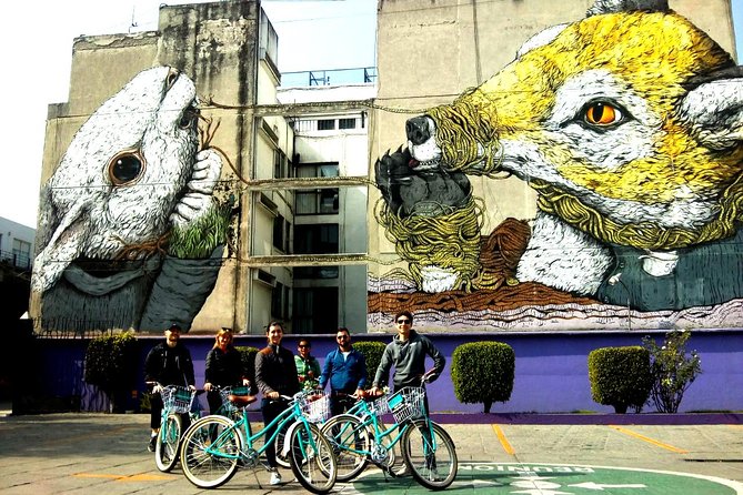 Mexico City: Art Naco, murals & street art bike tour - Key stops: Vasconcelos Library, Zócalo, Three Cultures, and artist workshops