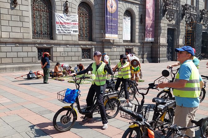 Mexico City E-Bike Tour with a taco and churros stop - Chapultepec Park and the Castillo: green time plus skyline views