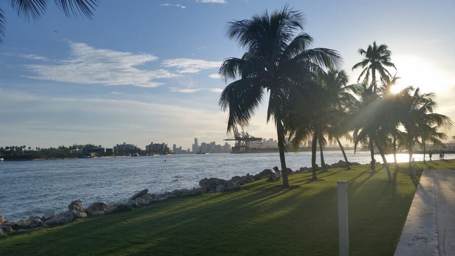 Miami: 2-Hour Art Deco Bike Tour - Who Should Book This Bike and Roll Tour