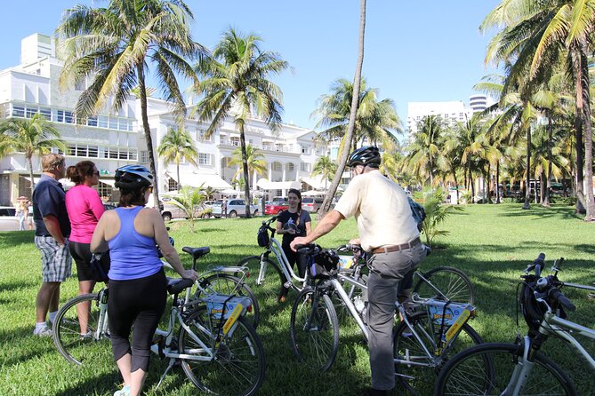 Miami Beach Bike Tour - Casa Casuarina: the former Versace mansion stop