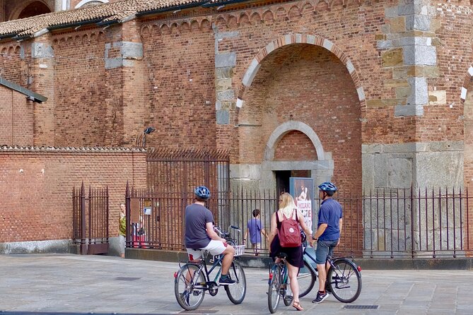 Milan: Bicycle Tour Live Tourist Guide 3 hours and half - Darsena: canals, waterways, and a different kind of Milan vibe