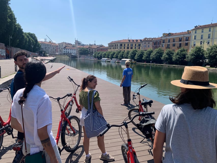 Milan: City Highlights Bike Tour - Sforza Castle: big photos, then actual break time