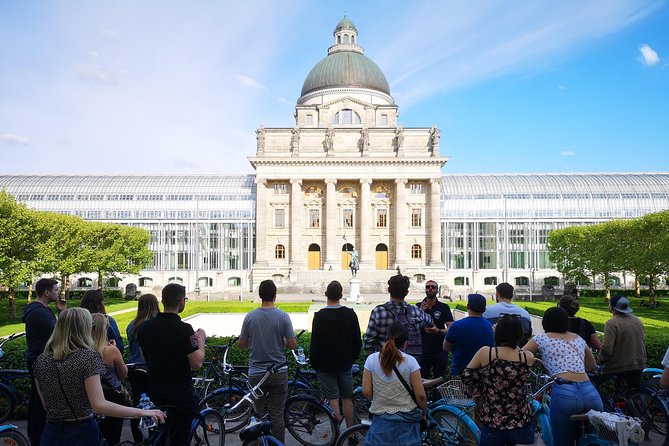Mini Classic Bike Tour @ 4pm incl. Beer Garden & Surfers 2,5 hrs - Old Town squares on two wheels: Marienplatz to Odeonsplatz
