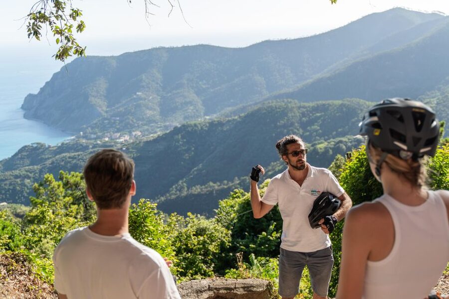 Monterosso al Mare: Cinque Terre National Park E-Bike Tour - Riding Cinque Terre by e-bike from Monterosso