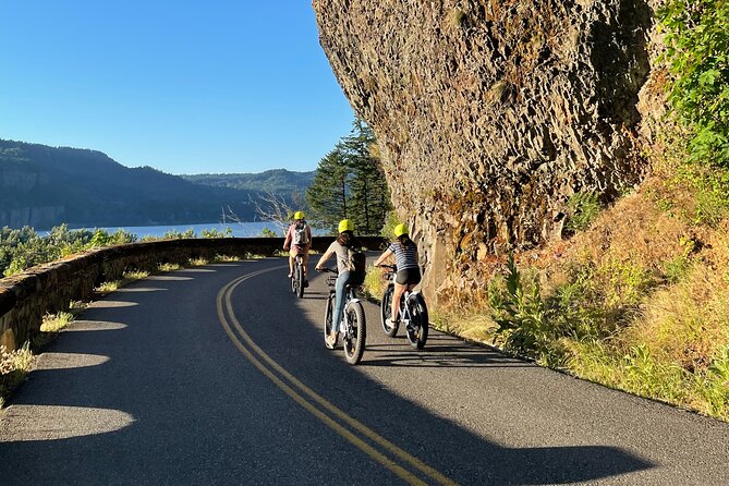 Multnomah Falls E-Bike Waterfall Tour (2+ Hours) - Stop 4: Wahkeena Falls for one last look before you roll back