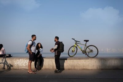 Mumbai Bicycle Tour - Gateway of India and CST: architecture with morning quiet
