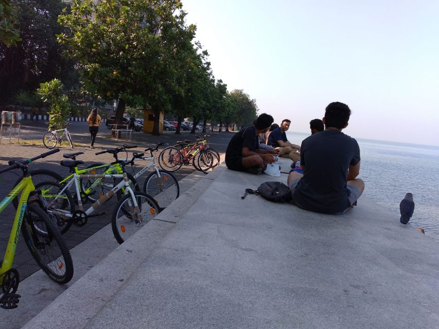 Mumbai: Morning Bicycle Tour - Gateway of India to CSMT Station: riding into Mumbai’s postcard architecture
