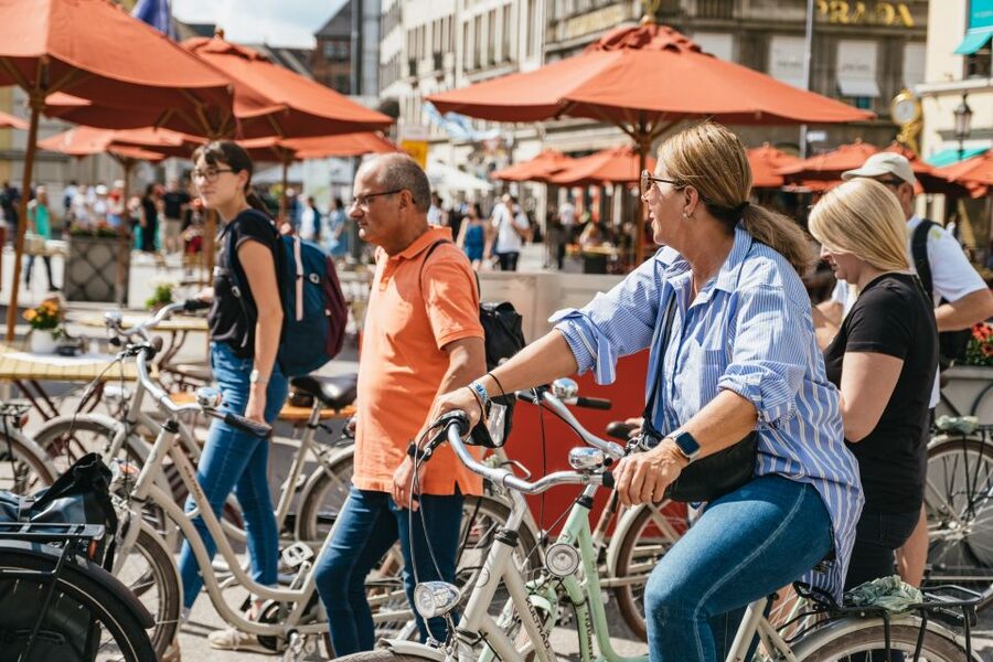 Munich 3-Hour Guided Bike Tour - Schwabing by Bike: Munich’s Trendy District Without the Guesswork