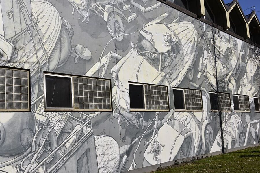 Munich: Street Art Bike Tour - Colors, rules, and real-world street art behavior