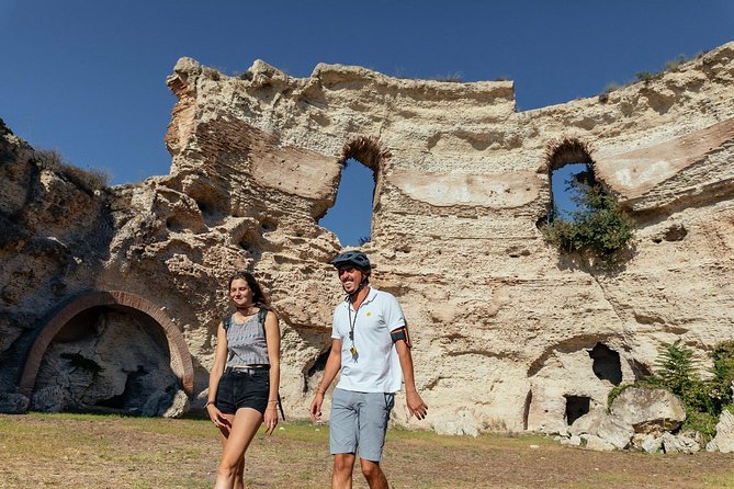 Naples Scenic E-Bike Ride to a Local Vineyard with Meal - Lake Averno vineyard lunch and wine tasting: what’s actually included