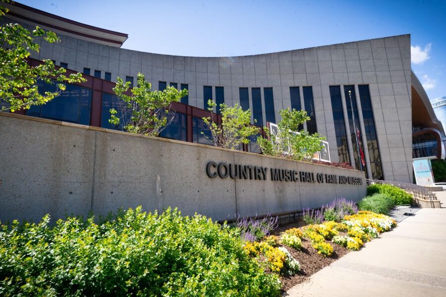 Nashville: Immersive E-Bike Tour of Music City's History - From Vanderbilt to Broadway to the Ryman Area: How the Tour Threads the Classics