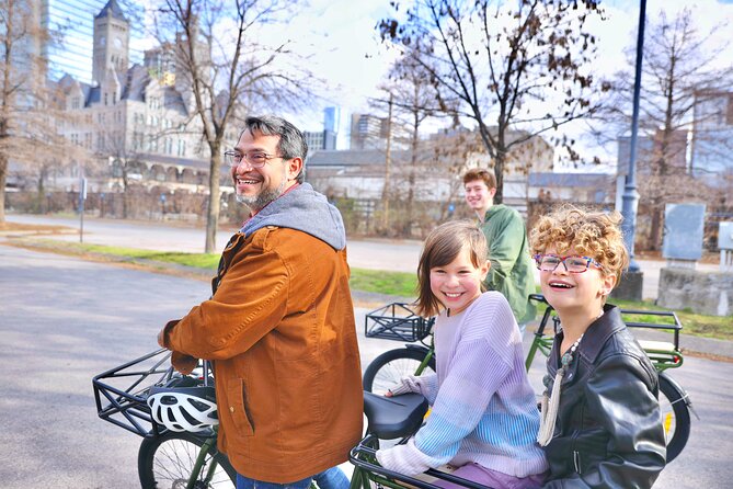Nashville's Historic Electric Bike Tour - The Gulch Intermission: Photo Spots and Fresh Air