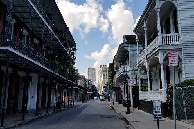 New Orleans French Quarter and Garden District Bike Tour - Road reality: staying comfortable with flat routes and shared traffic