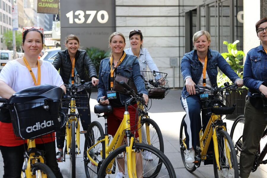 New York City: City Highlights Guided Bike or eBike Tour - Washington Square Park: A Classic Stop Between Old and New