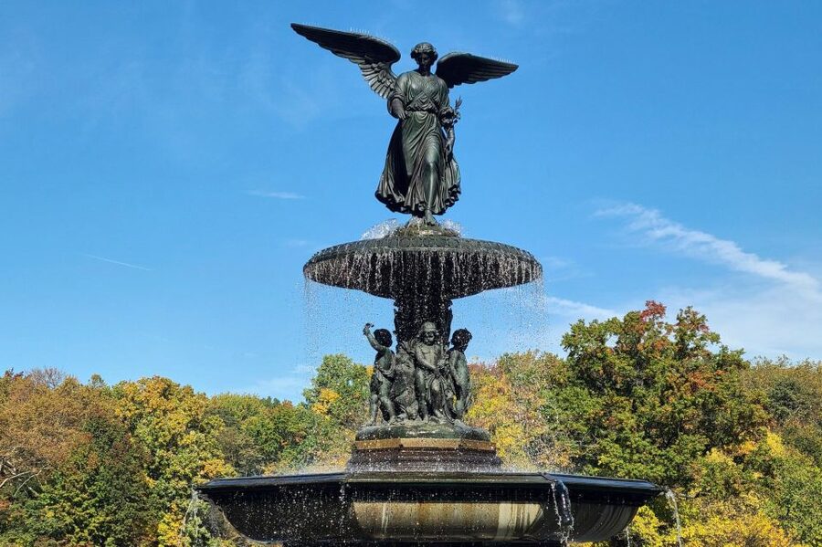 New York City: Highlights of Central Park Bike or eBike Tour - Central Park Feels Smaller When You Ride It