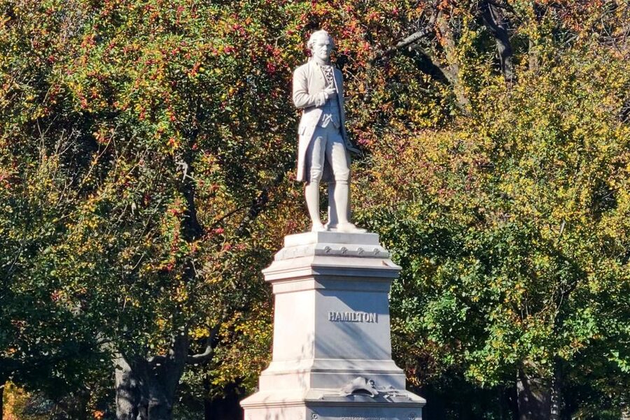 New York City: Highlights of Central Park Bike or eBike Tour - Swedish Cottage and Belvedere Castle: The Park’s Surprise Characters