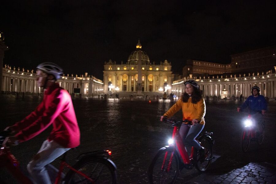 Night Tour of Rome with Top E-bike & optional Italian Dinner - Optional 4-Hour Version: Italian Dinner, Scheduled Right